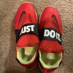 NIKE RED /YELLOW BOLD—.JUST DO IT Stretch Lt.Weight Mesh Slip-on Sneaker   SZ 10